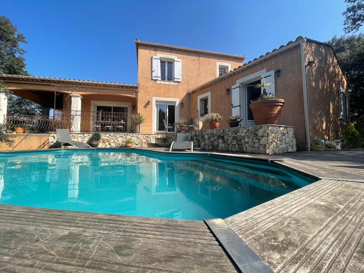 Le Calme De La Garrigue Bed & Breakfast Russan ภายนอก รูปภาพ