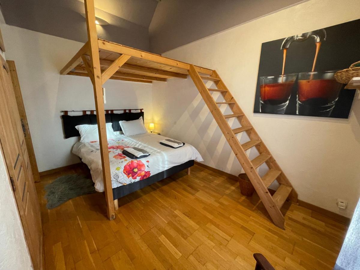 Le Calme De La Garrigue Bed & Breakfast Russan ภายนอก รูปภาพ